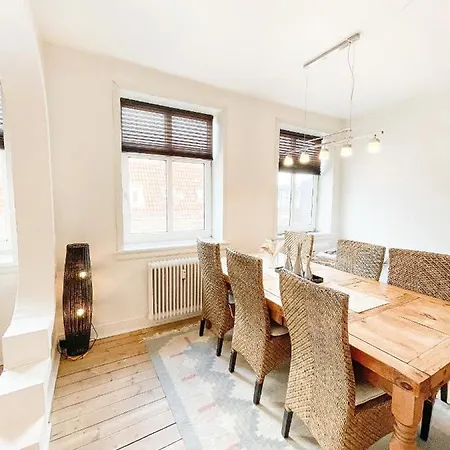 Apartment Finlandsgade 18 2th Id 047